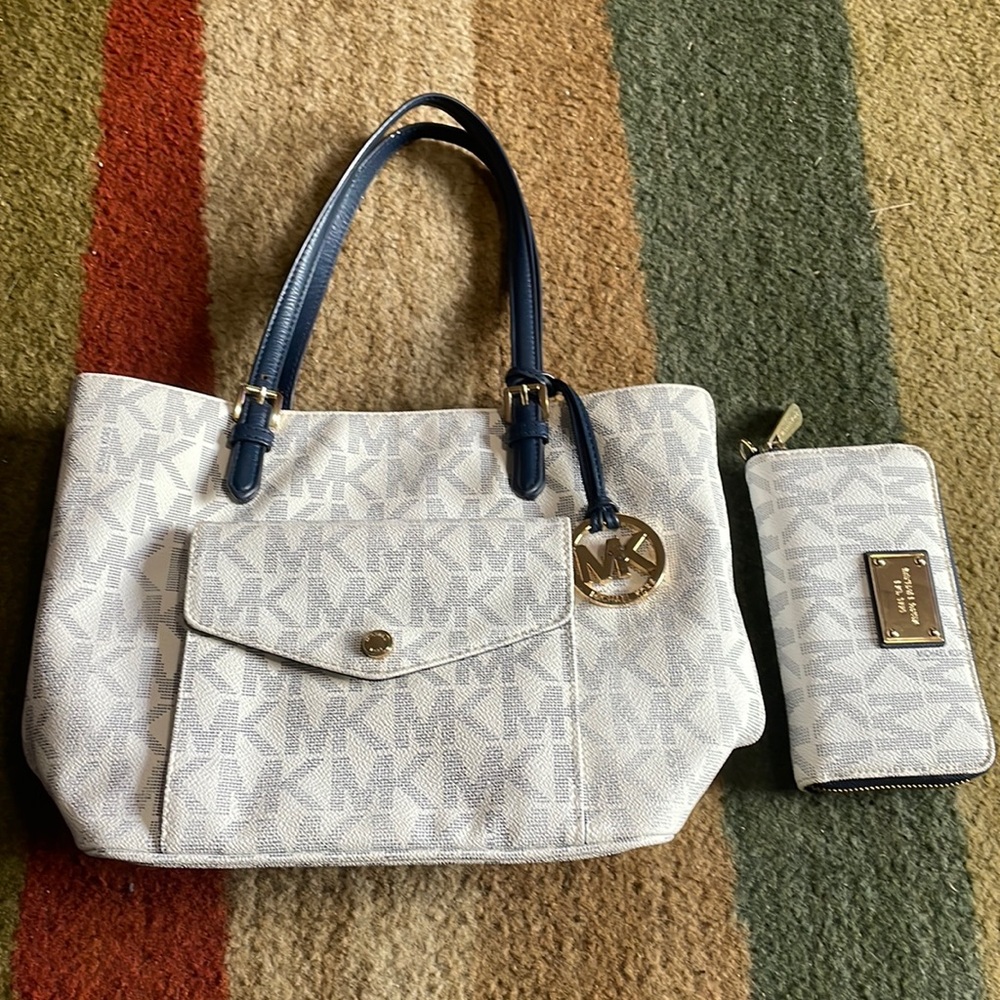 Michael Kors purse and wallet